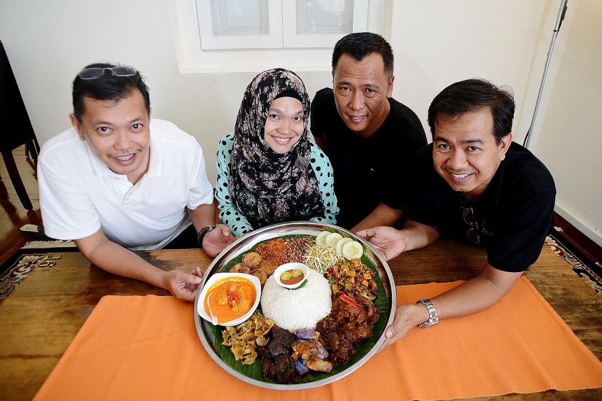 nasi ambeng