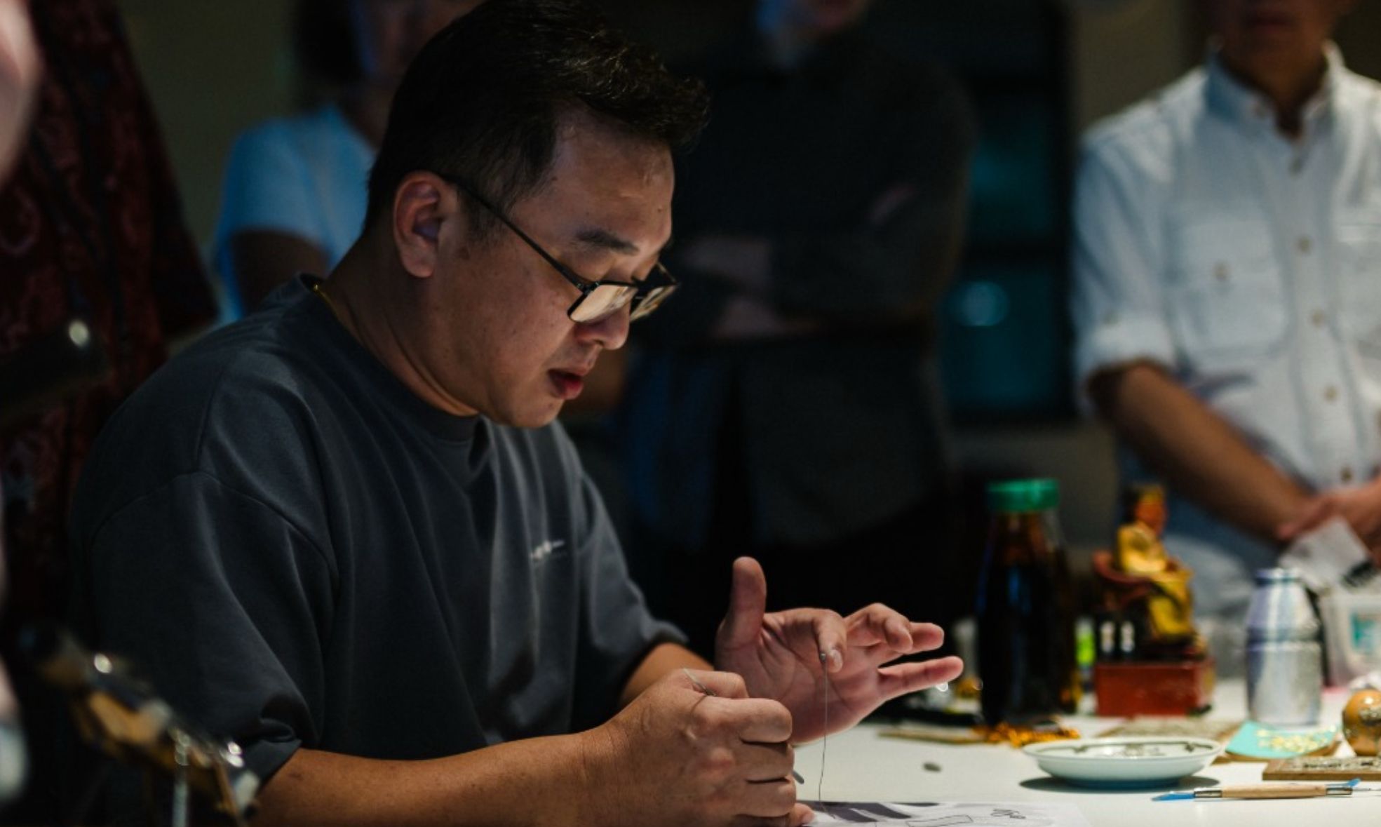 HBF Presents Lacquer Threading & Calligraphy with Gong Yi Xuan & Inklings
